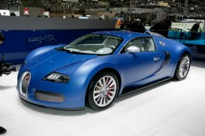 bugatti-veyron-bleu-centenaire